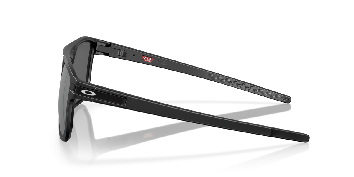 Oakley OO9436 Latch™ Beta Sunglasses