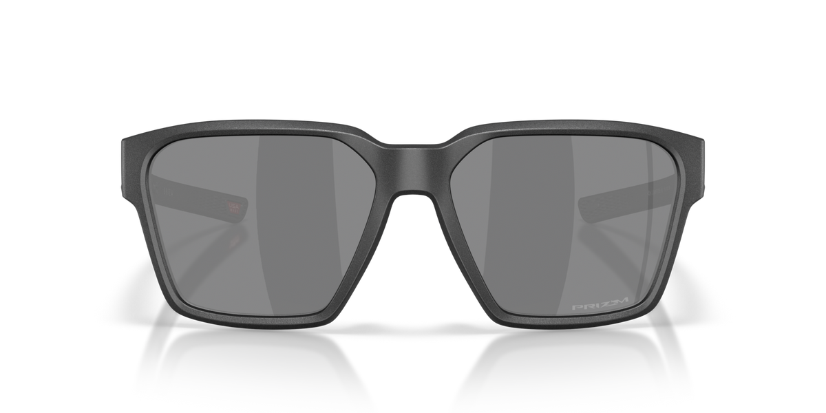 Oakley OO9497 Briza Sunglasses